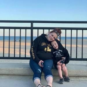 Meet your Posher, Alexis